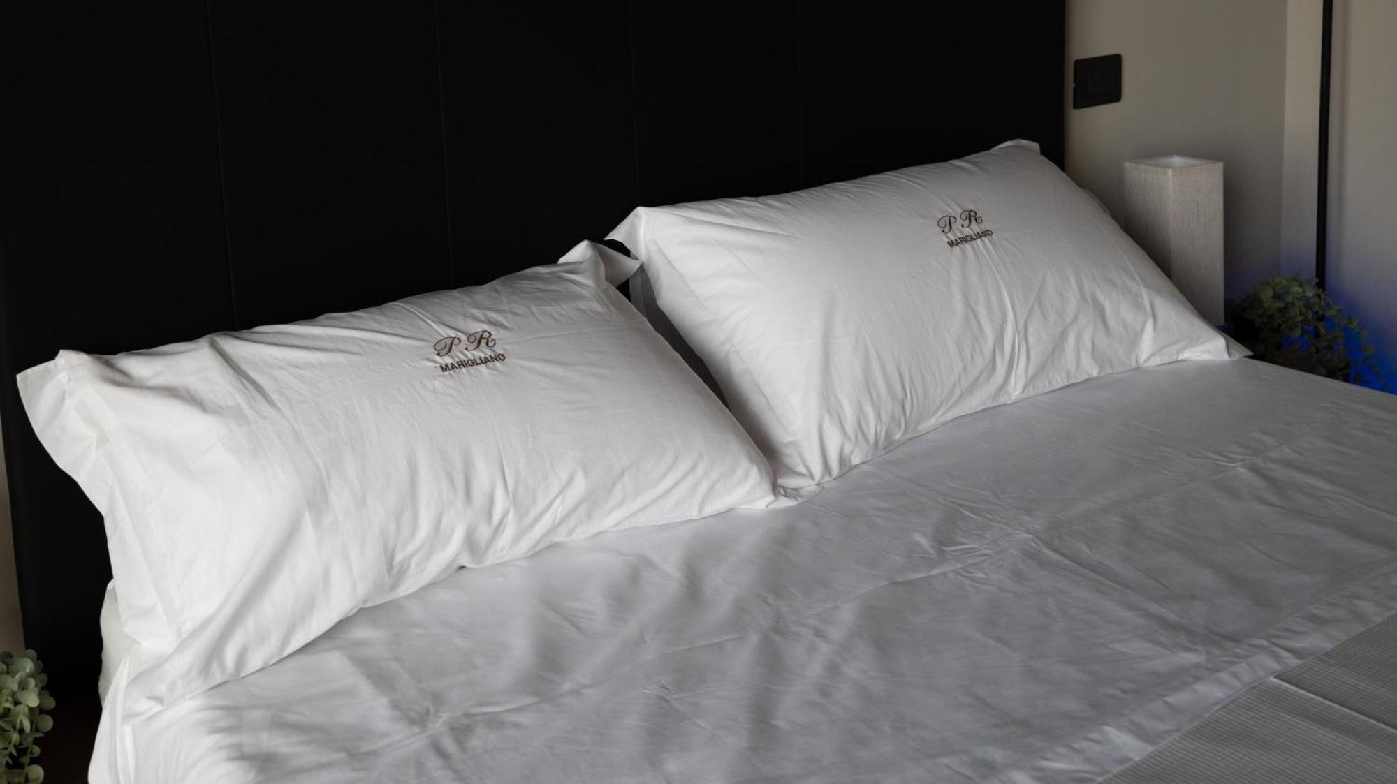 Penthouse Rooms Marigliano - Eleganza Sopra Le Nuvole Esterno foto