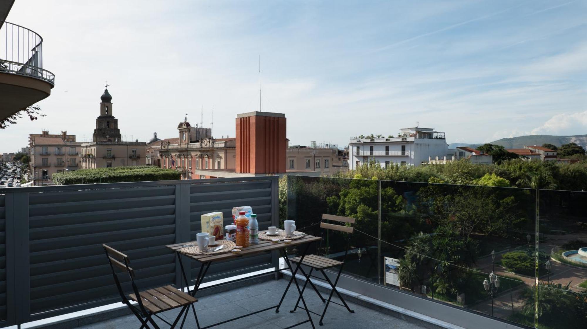 Penthouse Rooms Marigliano - Eleganza Sopra Le Nuvole Esterno foto